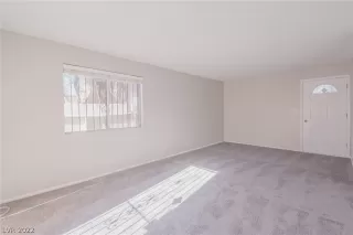 Photo #3: 2443586 Listing