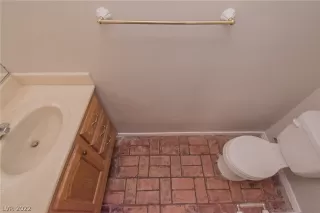 Photo #6: 2443586 Listing