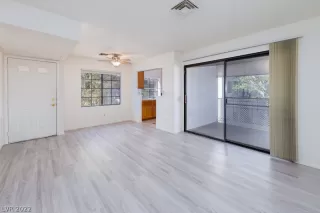 Photo #1: 2443664 Listing 