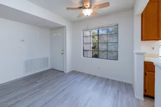 Photo #3: 2443664 Listing 