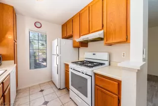 Photo #5: 2443664 Listing 