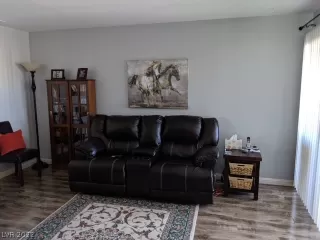 Photo #2: 2443677 Listing