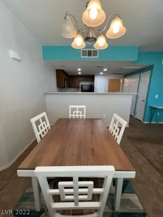 Photo #5: 2443684 Listing