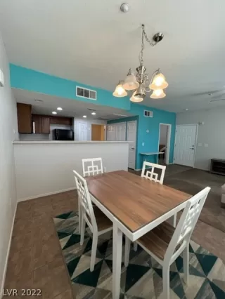 Photo #6: 2443684 Listing