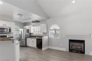 Photo #2: 2443703 Listing 