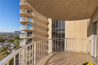 Photo #3: 2443770 Listing