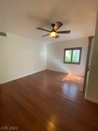 Photo #6: 2443810 Listing 