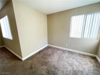 Photo #5: 2443836 Listing 