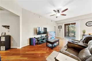 Photo #6: 2443859 Listing 