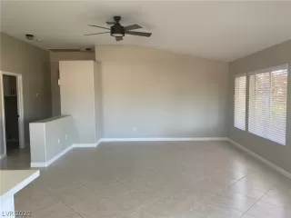 Photo #3: 2443862 Listing 