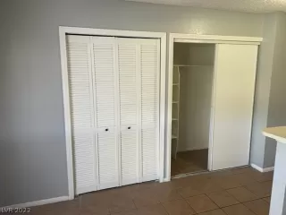 Photo #6: 2443923 Listing 