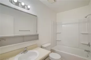 Photo #6: 2443939 Listing 