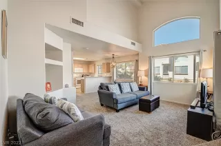 Photo #5: 2444015 Listing 