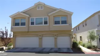 Photo #1: 2444048 Listing 