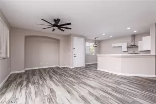 Photo #1: 2444094 Listing