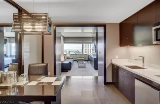 Photo #3: 2444107 Listing