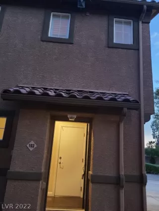 Photo #1: 2444113 Listing 