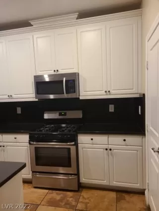 Photo #3: 2444113 Listing 