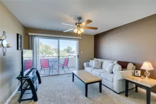 Photo #2: 2444137 Listing