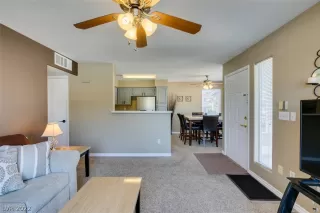 Photo #6: 2444137 Listing