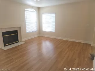 Photo #5: 2444140 Listing 