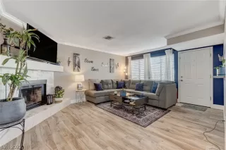 Photo #3: 2444160 Listing