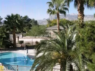 Photo #5: 2444189 Listing 