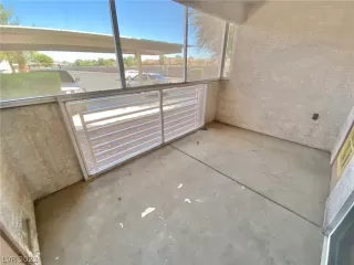 Photo #4: 2444192 Listing 