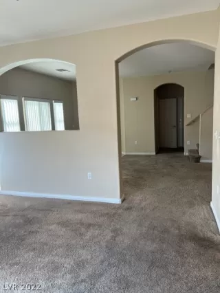 Photo #5: 2444199 Listing 