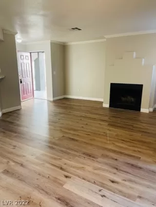 Photo #1: 2444229 Listing 