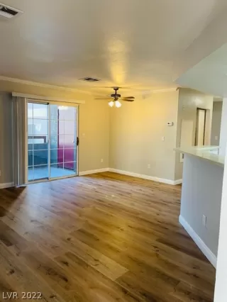 Photo #4: 2444229 Listing 