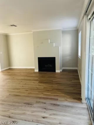 Photo #5: 2444229 Listing 