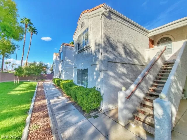 MLS: 2444230 Condo For Sale