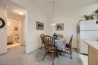 Photo #3: 2444240 Listing