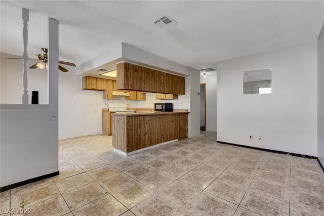 MLS: 2444253 Condo For Sale