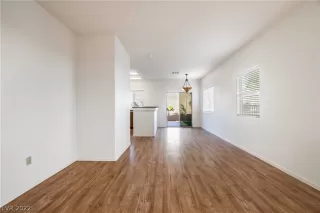 Photo #2: 2444261 Listing