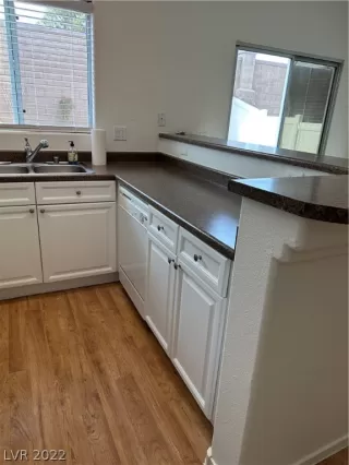 Photo #6: 2444261 Listing