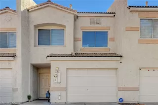 Photo #2: 2444297 Listing 