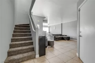 Photo #4: 2444297 Listing 