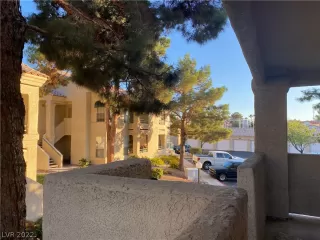 Photo #1: 2444352 Listing