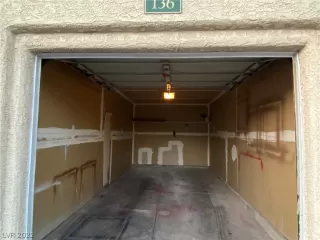 Photo #5: 2444352 Listing