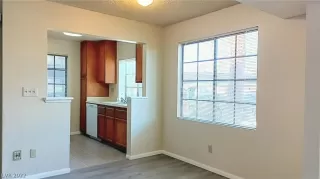 Photo #5: 2444355 Listing 