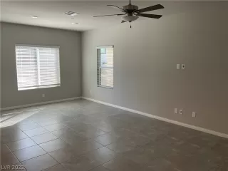 Photo #1: 2444356 Listing 