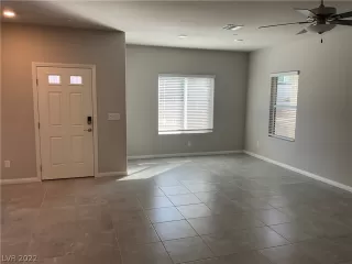 Photo #2: 2444356 Listing 