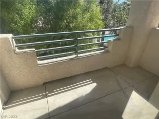 Photo #2: 2444410 Listing