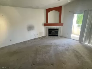 Photo #3: 2444410 Listing