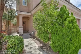 Photo #1: 2444418 Listing 