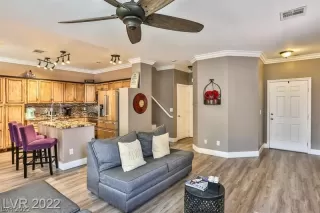 Photo #5: 2444418 Listing 