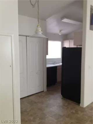 Photo #2: 2444424 Listing