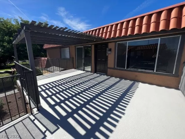 MLS: 2444460 Condo For Sale